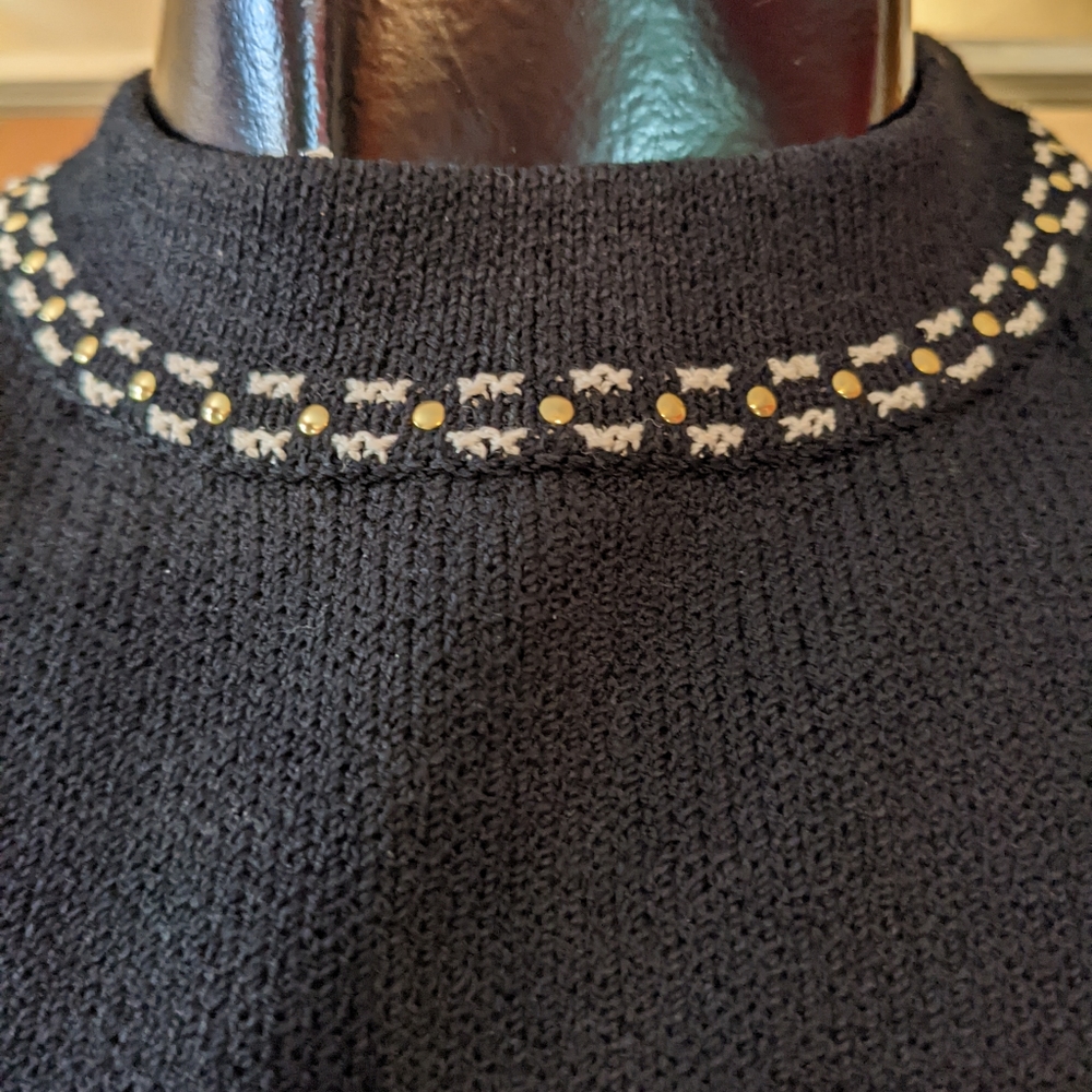 Beautiful St John Sport sweater set - Picture 12 of 16